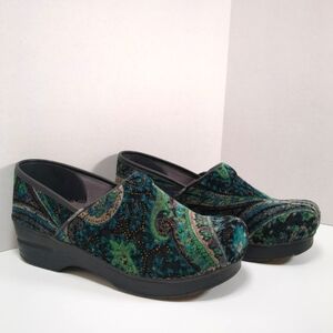 Dansko Women's  Vegan Paisley Blue/Green Clogs           Size 38
